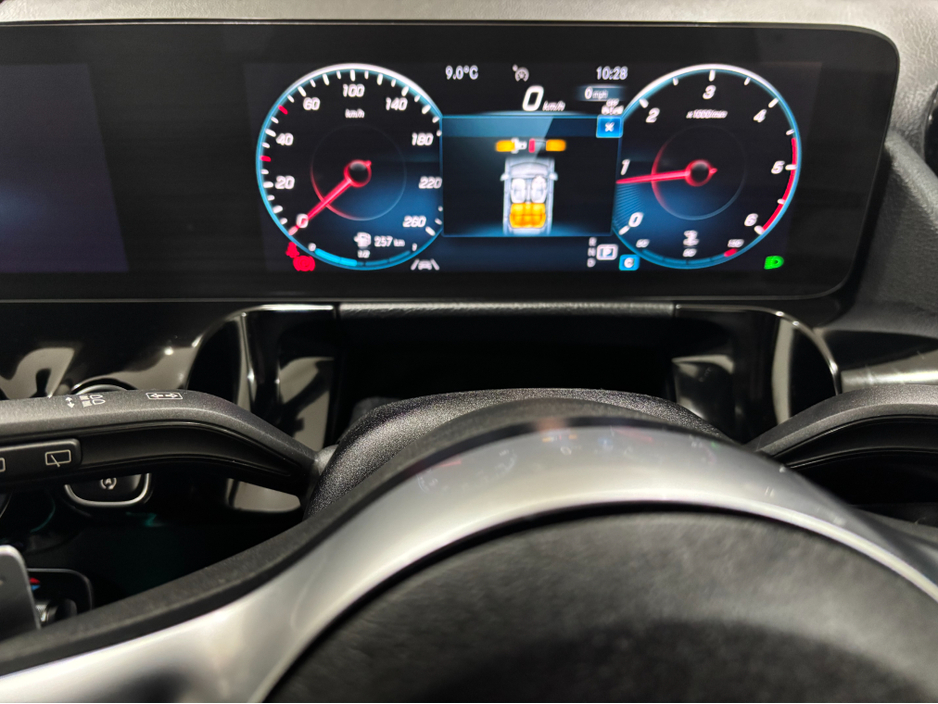 2023 Mercedes-Benz GLA Class - image 14