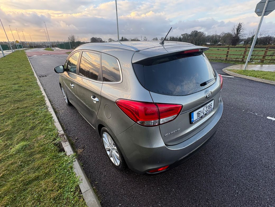 2016 Kia Carens Platinum 1.7D 7 SEATER €11,900