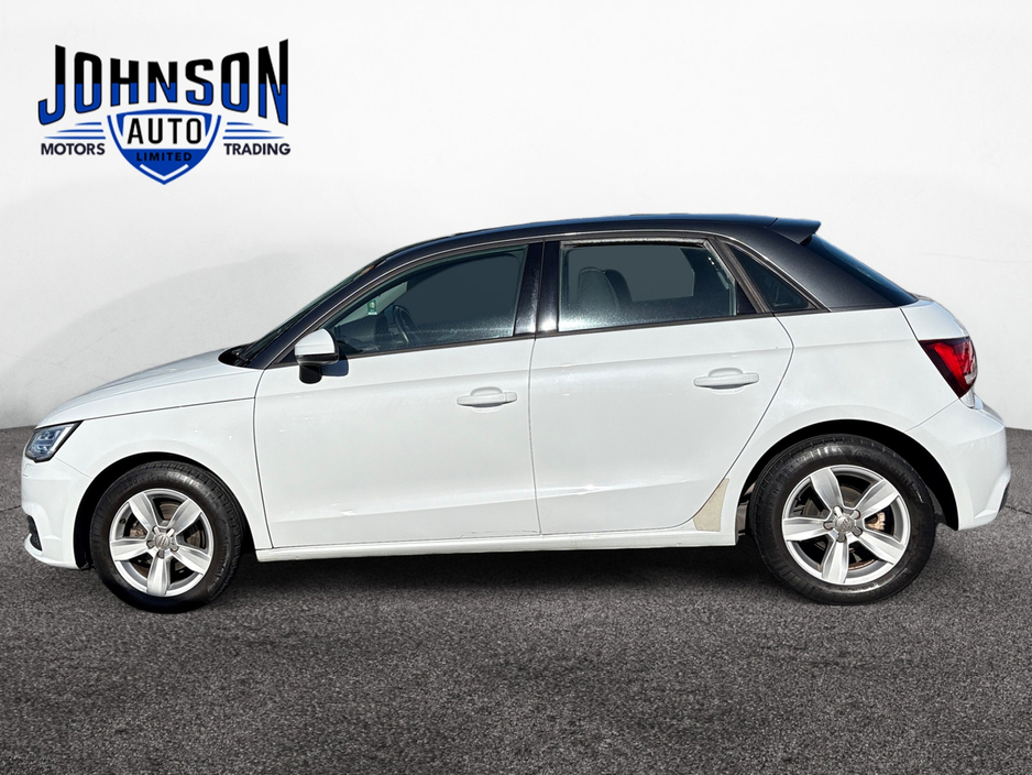 2017 Audi A1 - image 4