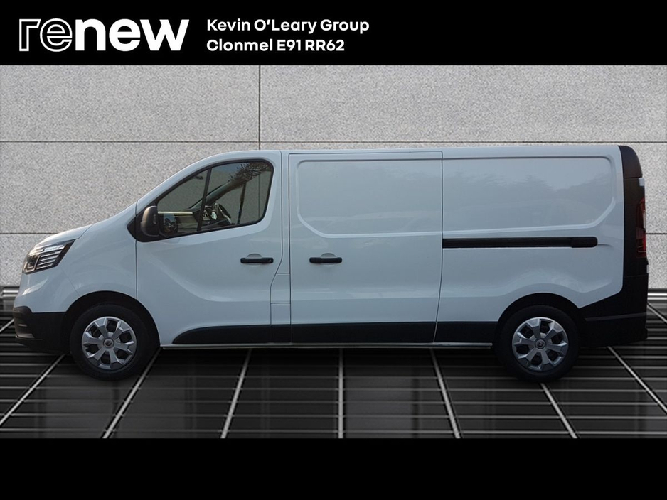2022 Renault Trafic TRAFIC LL30 BLUE DCI 130 BUSIN €16,256