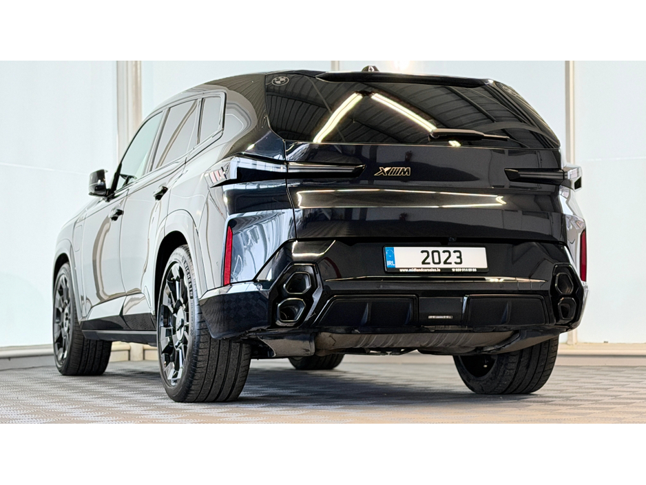 2023 BMW XM - image 15