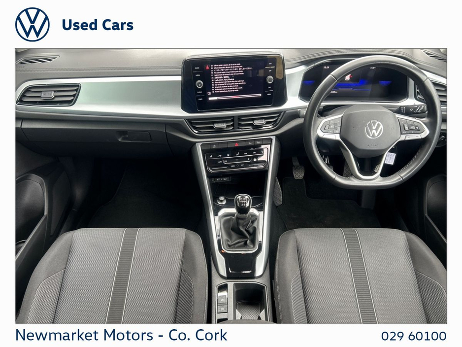 2024 Volkswagen T-Roc - image 13