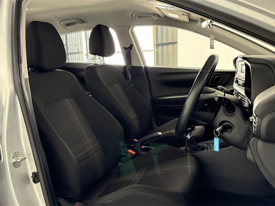 2021 Hyundai Bayon COMFORT PLUS 5DR**MULTIFUNCTIOAL STEERING WHEEL**SEMI DIGITAL DASH**AIR CONDITIONING**ELECTRIC WINDOWS**BLUETOOTH**ISOFIX**BLACK CLOTH INTERIOR**FINANCE AVAILABLE** €16,995