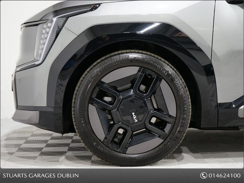 2024 Kia EV9 GT Line 6SEAT AWD 5DR Auto - 4 WD GT Speck - Sunroof , Surround Camera , 5 Years warranty €71,950