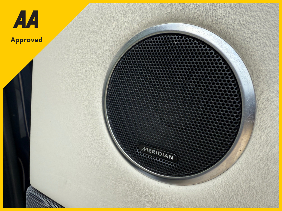 2022 Land Rover Range Rover Sport PRICE INCLUDES VAT ,AUTOBIOGRAPHY DYNAMIC,PANORAMIC SKY LOUNGE ,REVERSE CAMERAS,21 WHEELS WITH RED CALIPERS €66,850