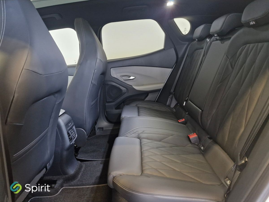 2026 Ford Capri - image 5