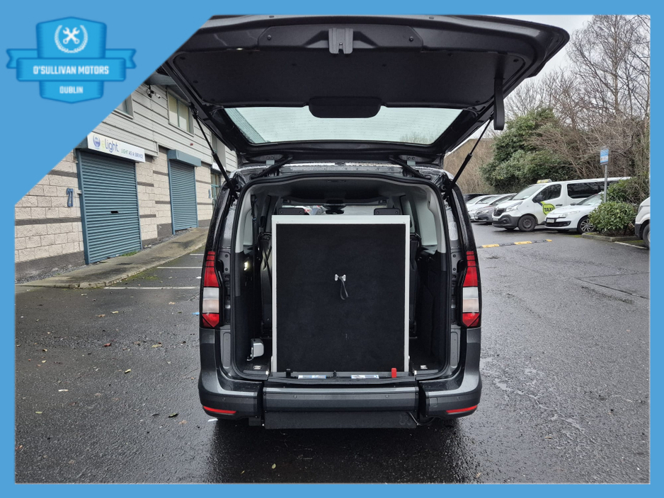 2026 Volkswagen Caddy /2026/1.5 PETROL PLUG-IN HYBRID/7 SEATER/WAV €69,500