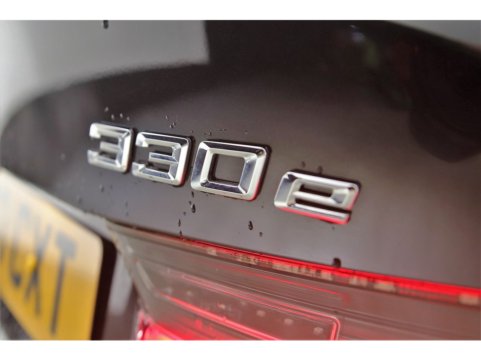 2020 BMW 3 Series - image 15