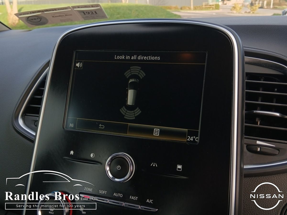 2019 Renault Scenic - image 18