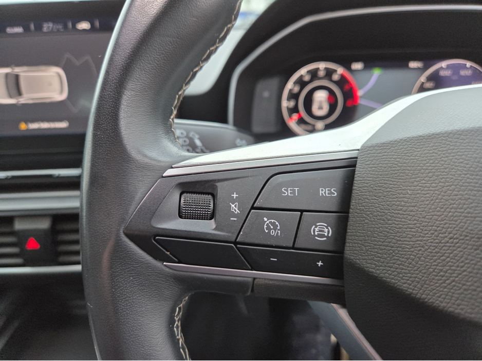 2022 SEAT Leon - image 22