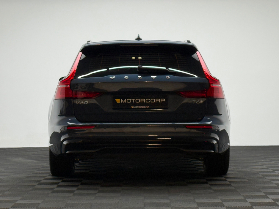 2025 Volvo V60 PLUS T6 2.0 PHEV AWD 350HP €54,990