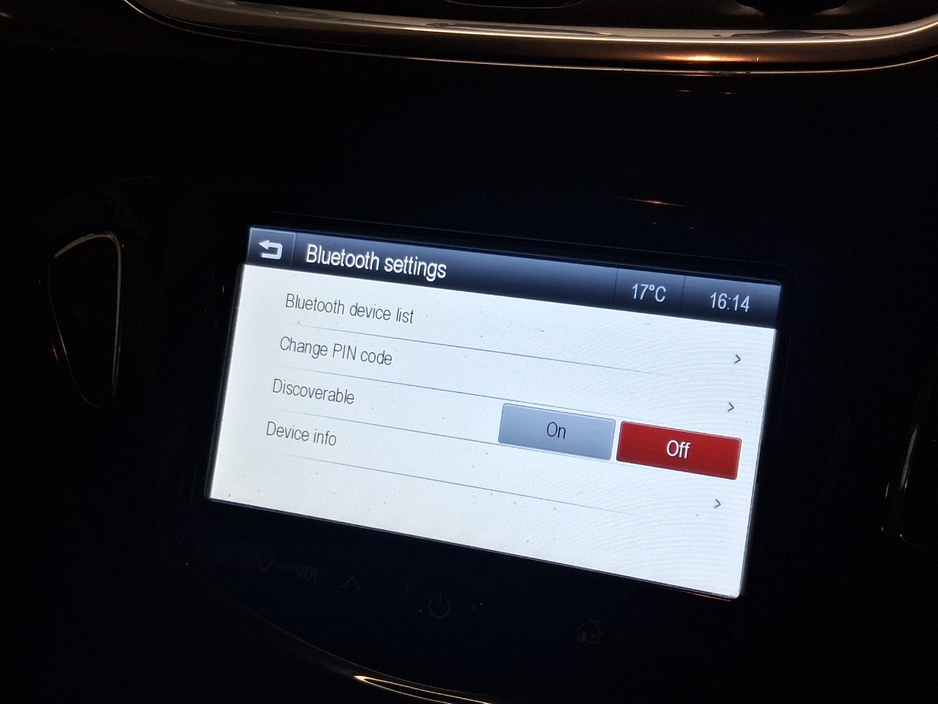 2015 Opel Corsa - image 11