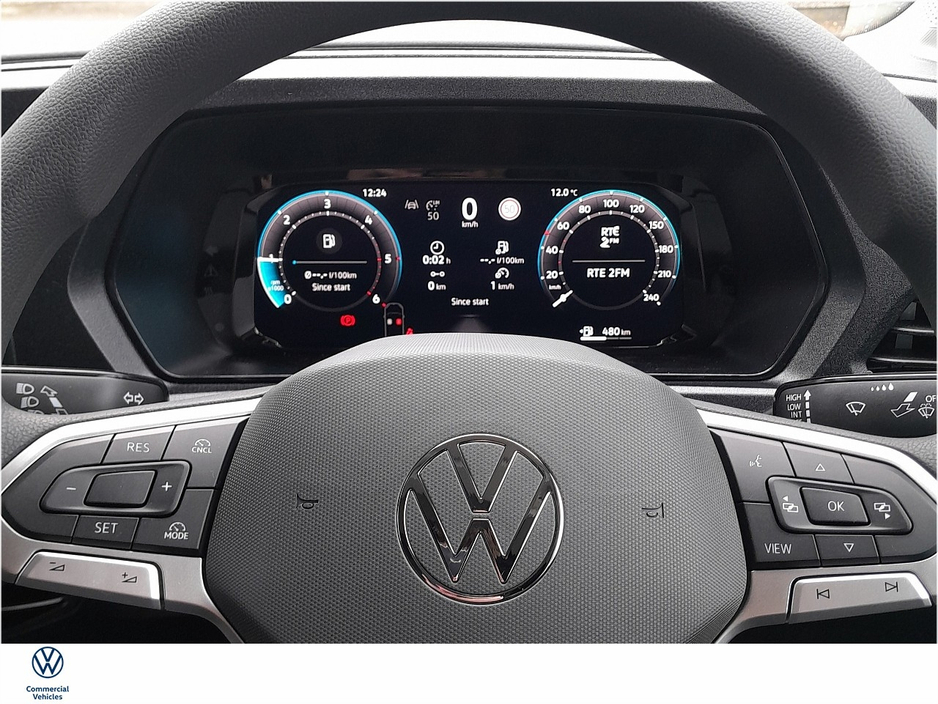 2025 Volkswagen Caddy - image 17