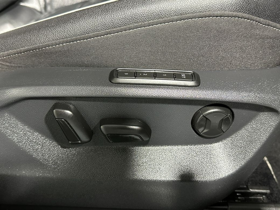 2020 Volkswagen Tiguan - image 19