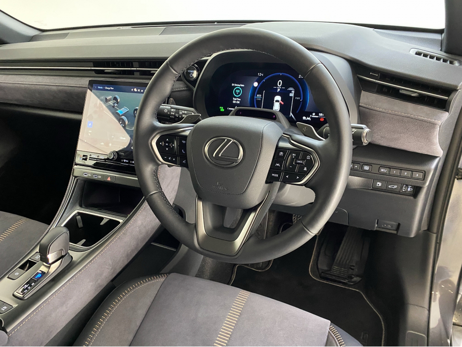 2025 Lexus LBX - image 6