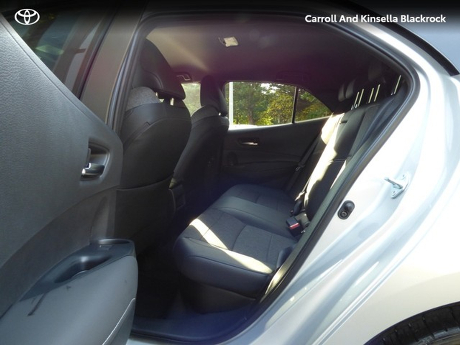 2023 Toyota Corolla Hybrid Luna Sport HB €27,950