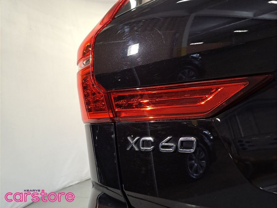 2023 Volvo XC60 - image 19