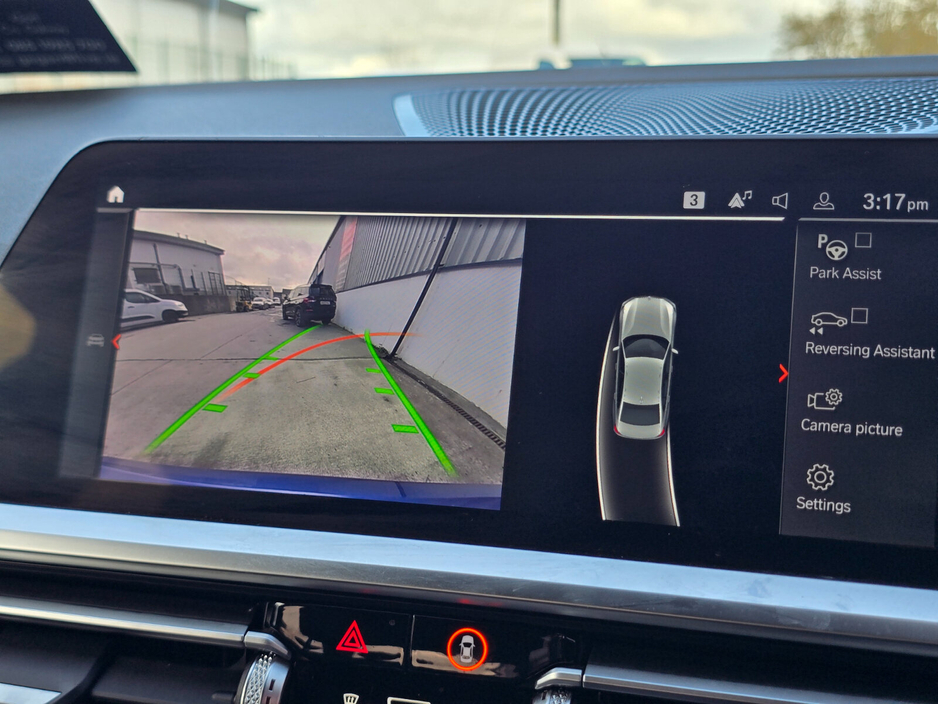 2021 BMW 3 Series - image 30