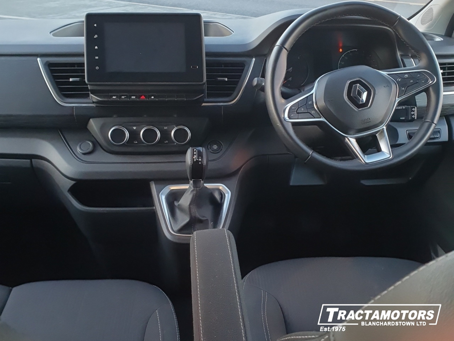 2024 Renault Trafic Passenger 9 SEAT AUTO 170HP RED EDITION €54,999