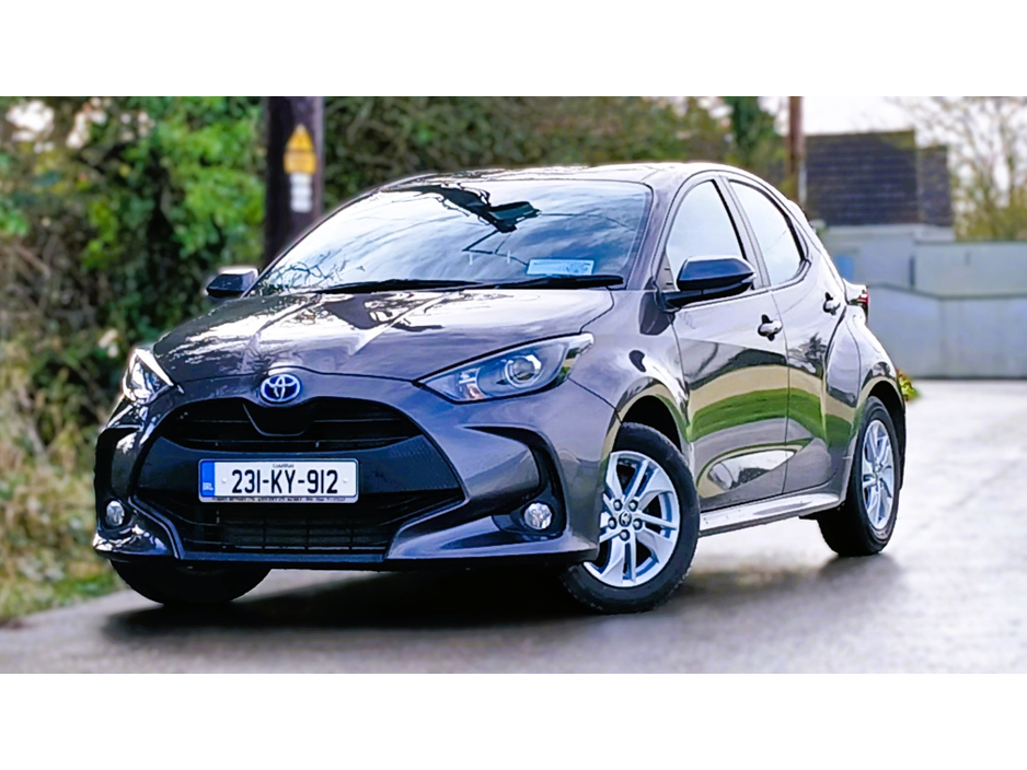 2023 Toyota Yaris 1.5 HYBRID LUNA 4DR AUTO €23,500
