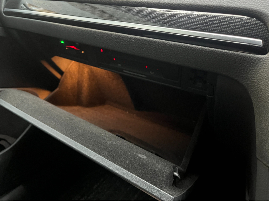 2018 Volkswagen Golf - image 15