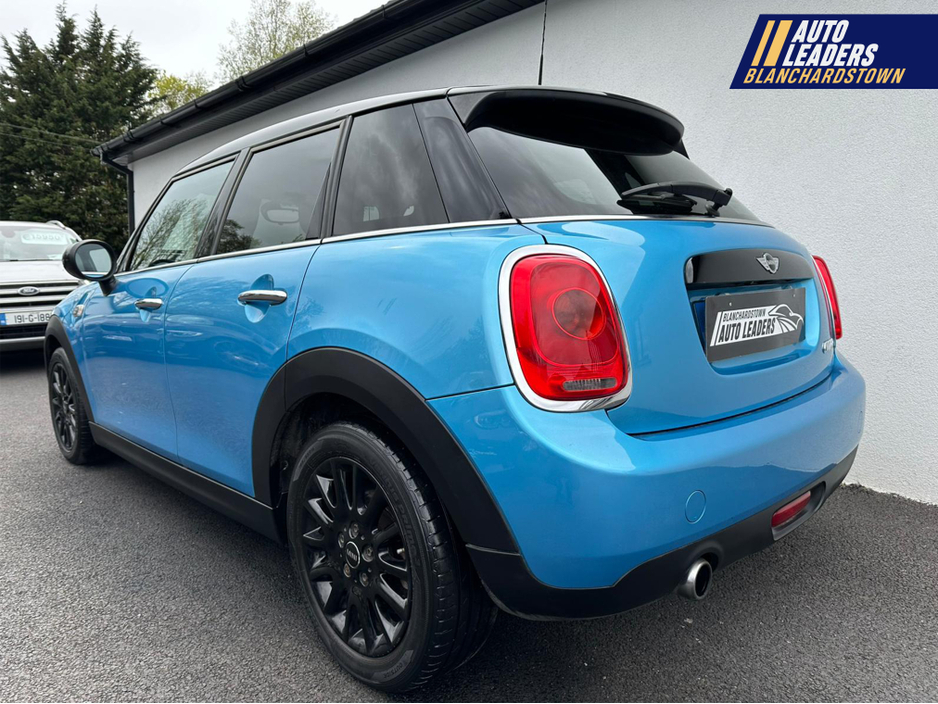 2017 MINI Cooper - image 4