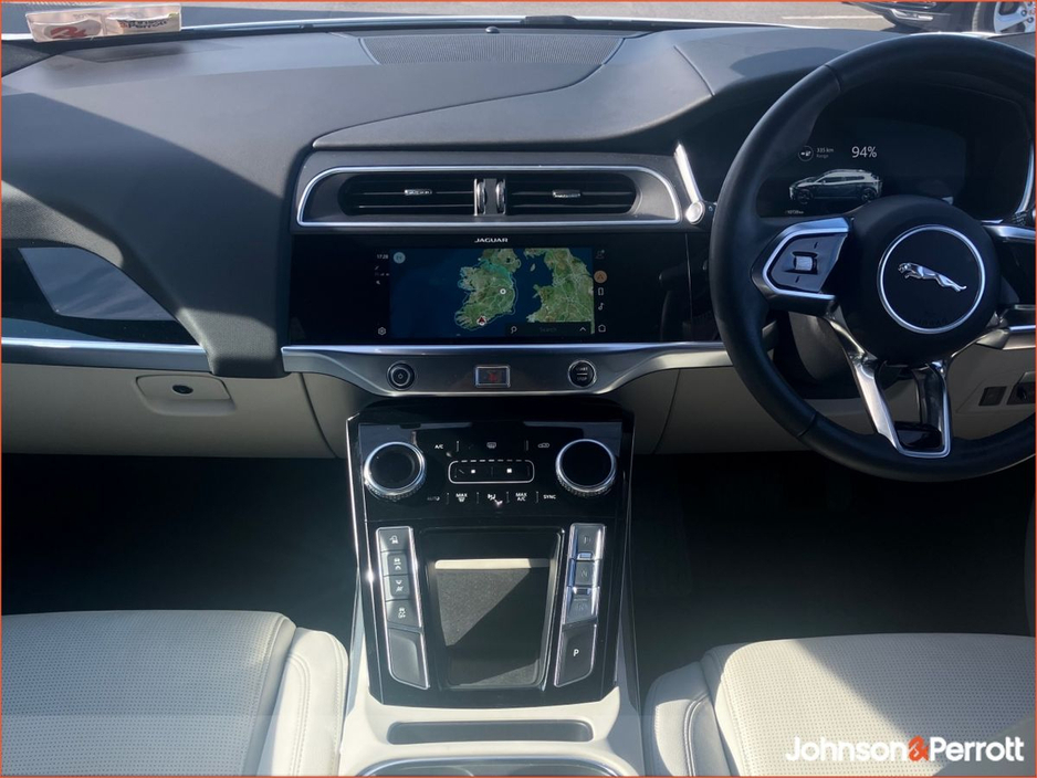 2024 Jaguar I-Pace EV400 90 kWh Black Edition AWD €52,900