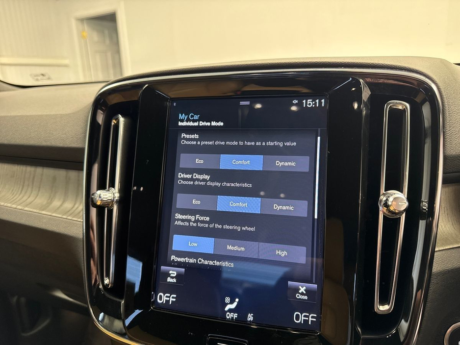 2020 Volvo XC40 - image 20