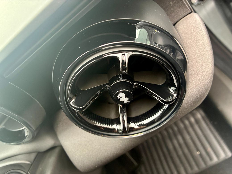 2026 Alfa Romeo Junior Ibrida €44,345