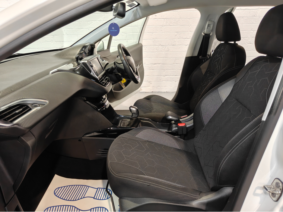 2019 Peugeot 2008 - image 20