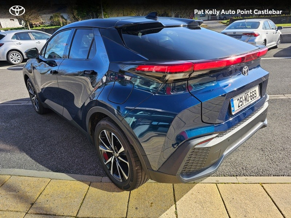 2025 Toyota C-HR - image 19