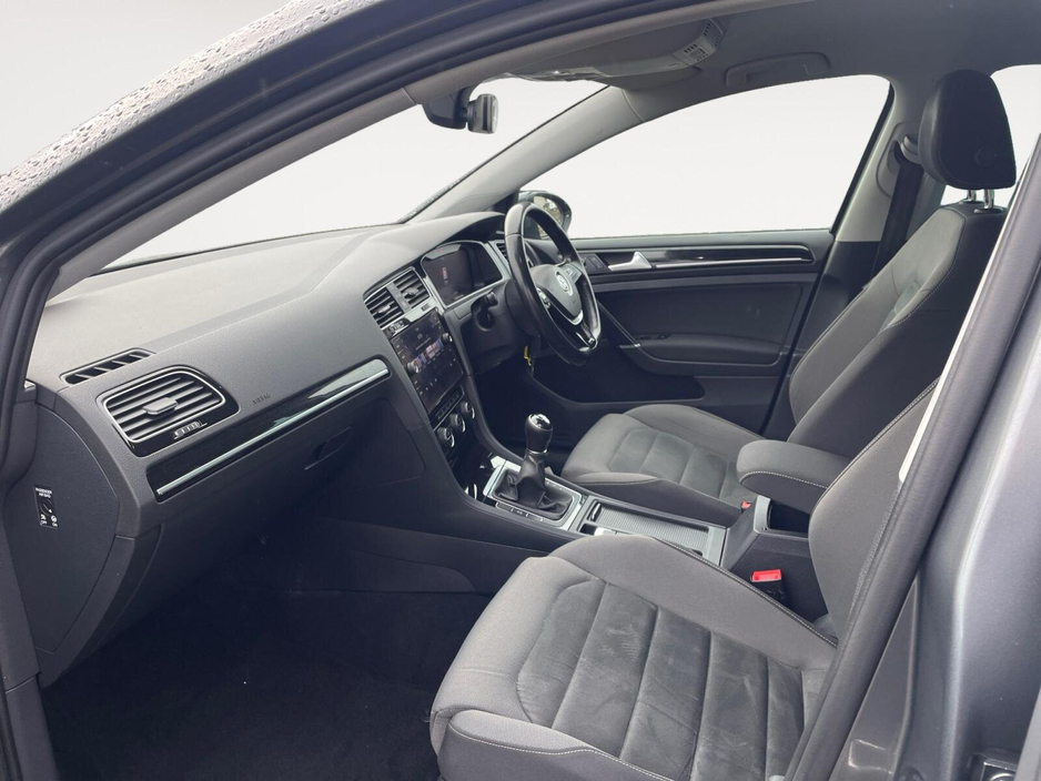 2019 Volkswagen Golf 1.6 TDI 115HP R-Line €13,950