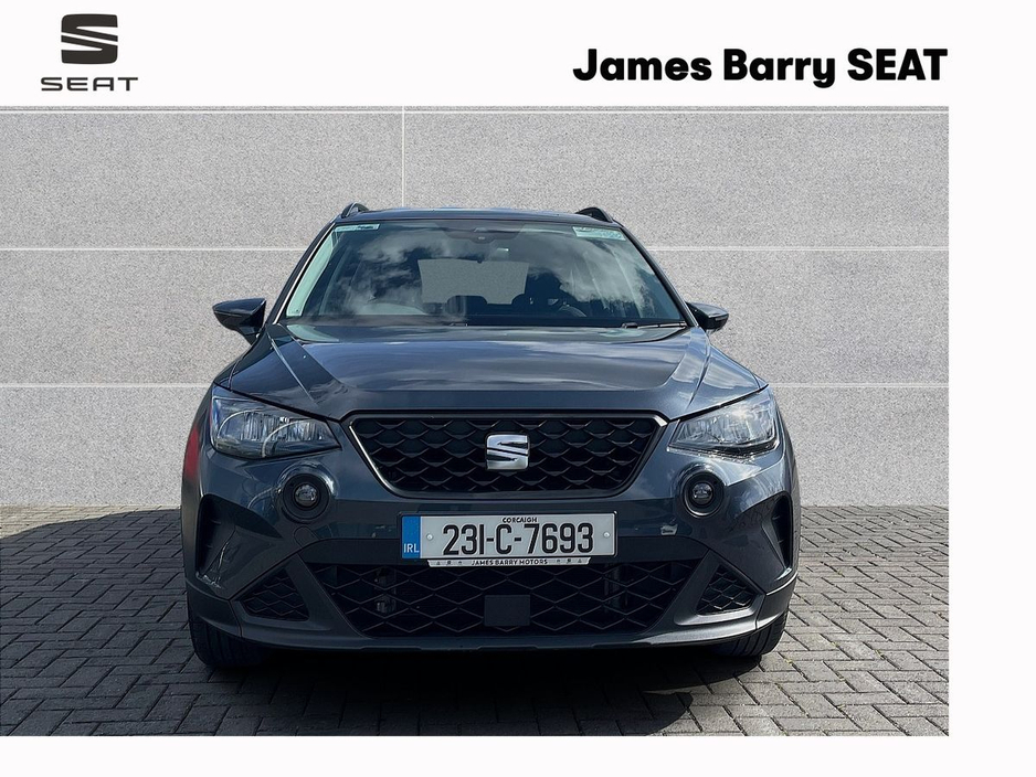 2023 SEAT Arona - image 2