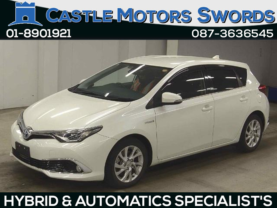 2017 Toyota Auris - image 2