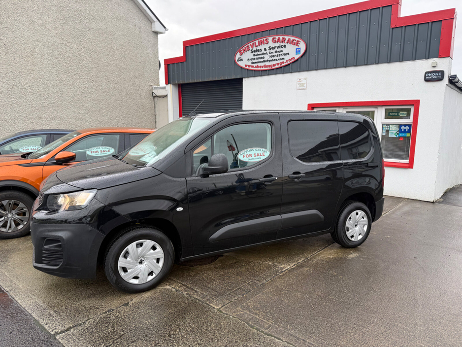 2019 Peugeot Partner  €12,495