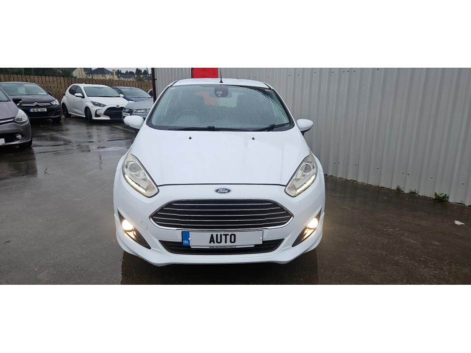 2016 Ford Fiesta automatic titanium/zetec s 1.0 eco very low kms €10,950