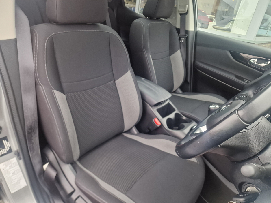 2021 Nissan Qashqai - image 18