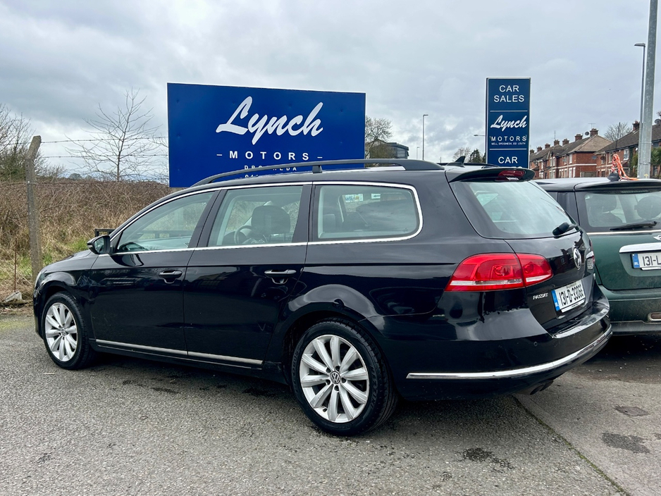 2013 Volkswagen Passat - image 6