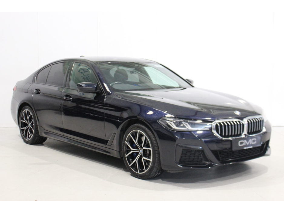 2021 BMW 5 Series - image 9