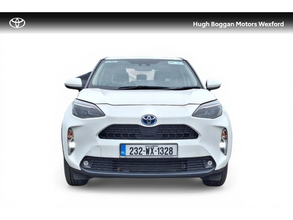 2023 Toyota Yaris Cross - image 5