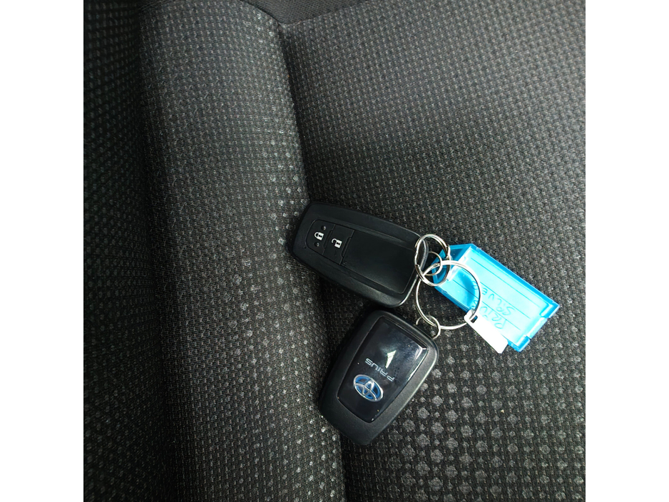 2022 Toyota Prius 1.8 Hybrid Luxury with Sat Navi & JBL €22,950