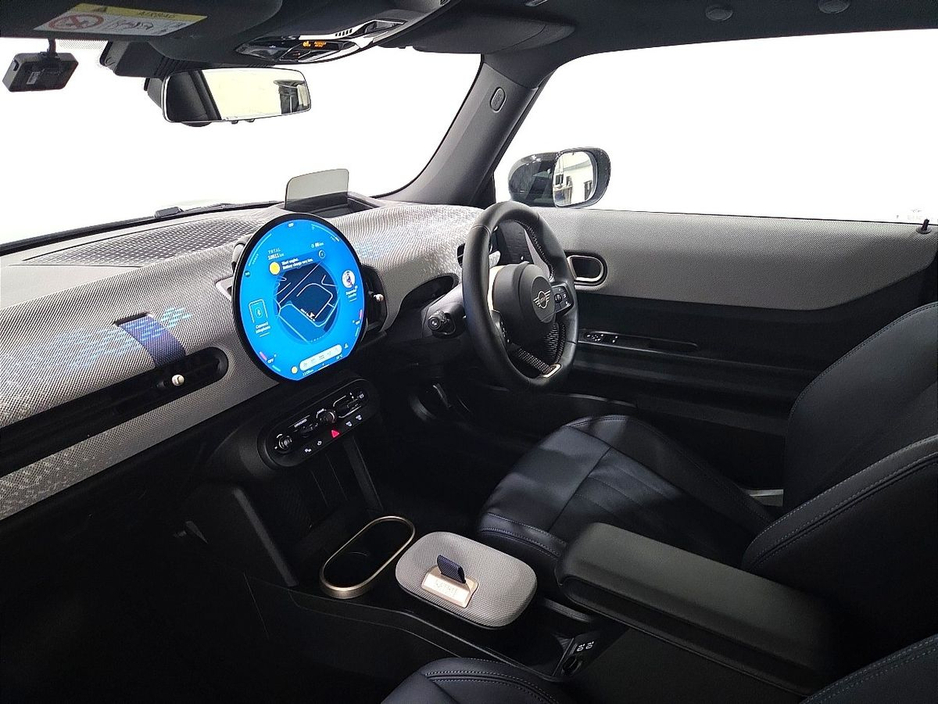 2024 MINI Hatch - image 7