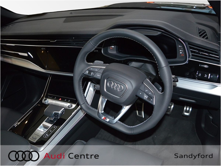 2026 Audi Q8 SUV 60 TFSIE Q COMP 490PS €125,143