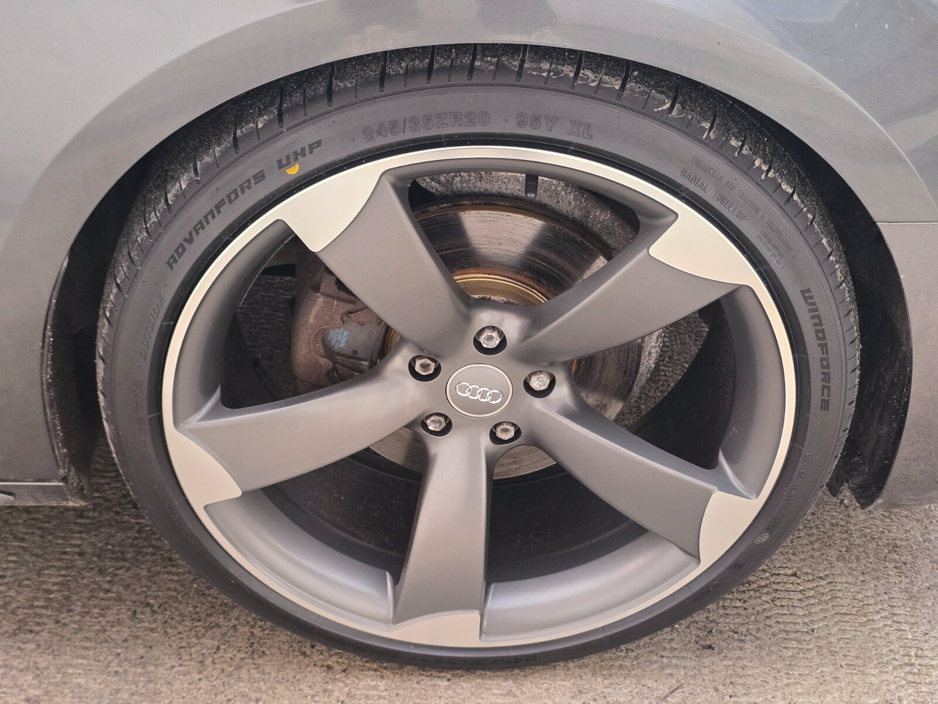 2015 Audi A4 - image 14