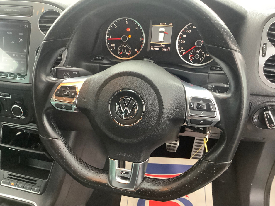 2014 Volkswagen Tiguan - image 3