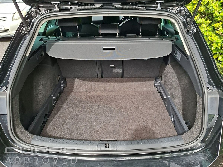 2023 Cupra Leon - image 12