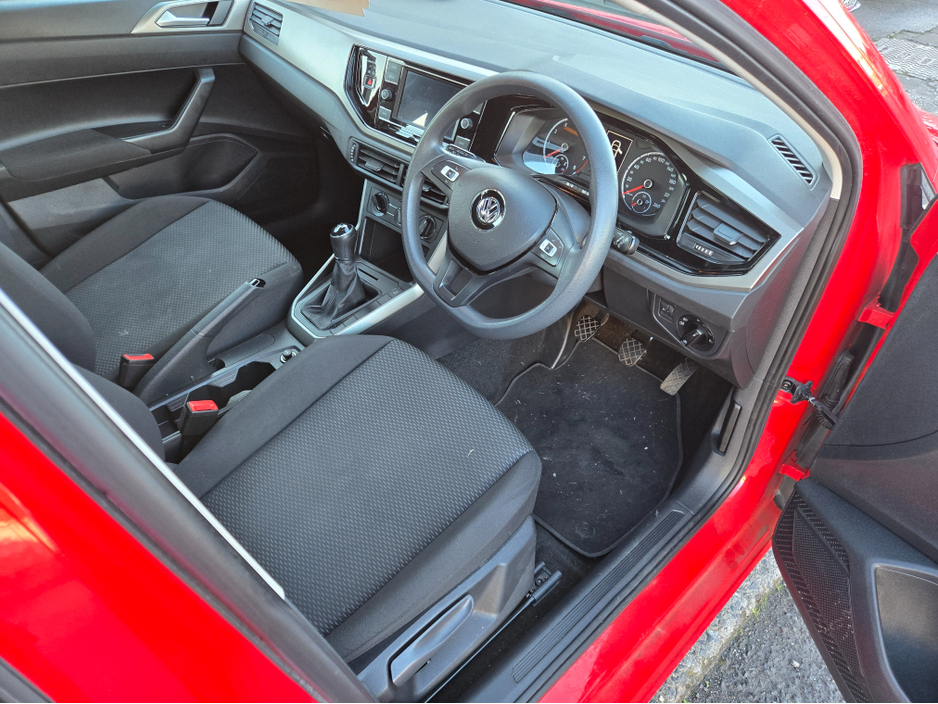 2021 Volkswagen Polo - image 22