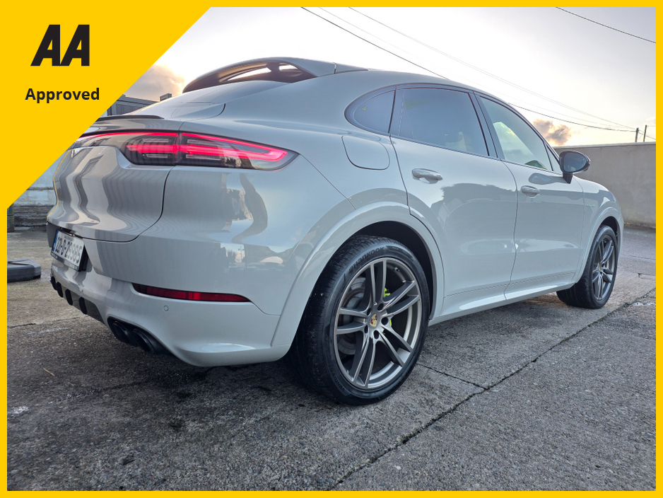 2022 Porsche Cayenne * COUPE * HIGH SPEC €68,900