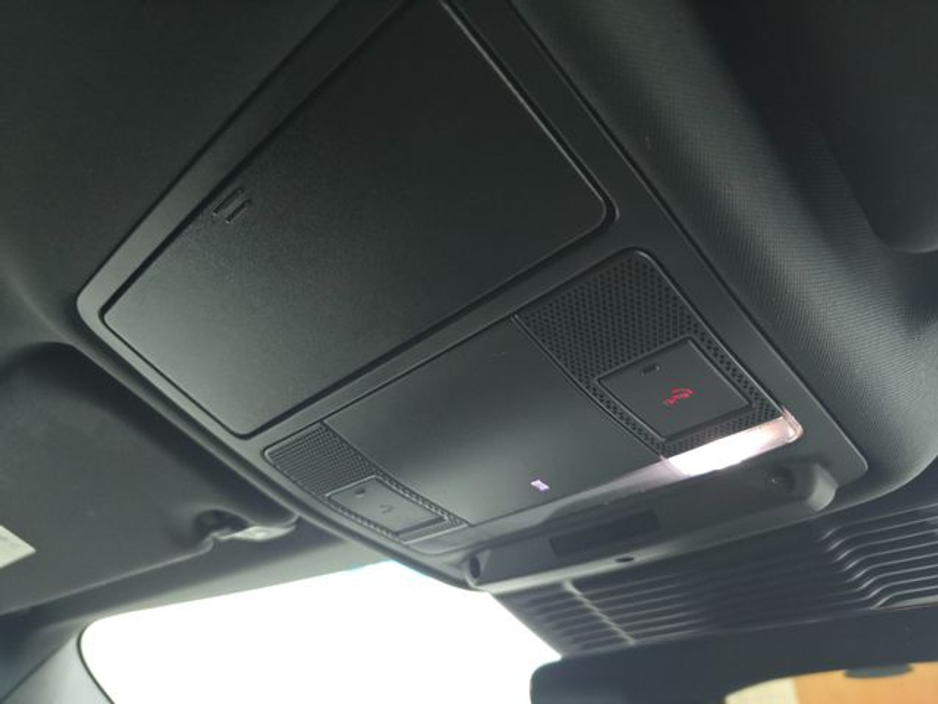 2021 Land Rover Range Rover Evoque - image 42