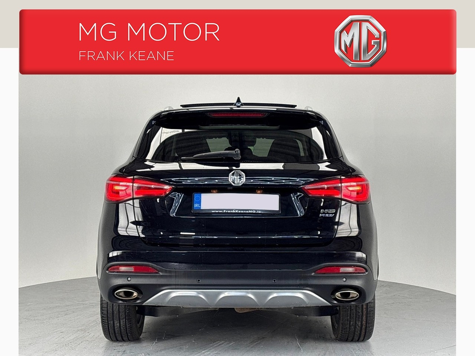 2021 MG HS EXCLUSIVE PHEV AUTO**PANORAMIC ROOF**DIGITAL DASH**TOUCH SCREEN APPLE CAR PLAY**MULTIFUNCTIONAL STEERING WHEEL**HEATED LEATHER SEATS**ELECTRIC SEATS**ELECTRIC FOLDING MIRRORS**ELECTRIC TAILGATE** €24,995